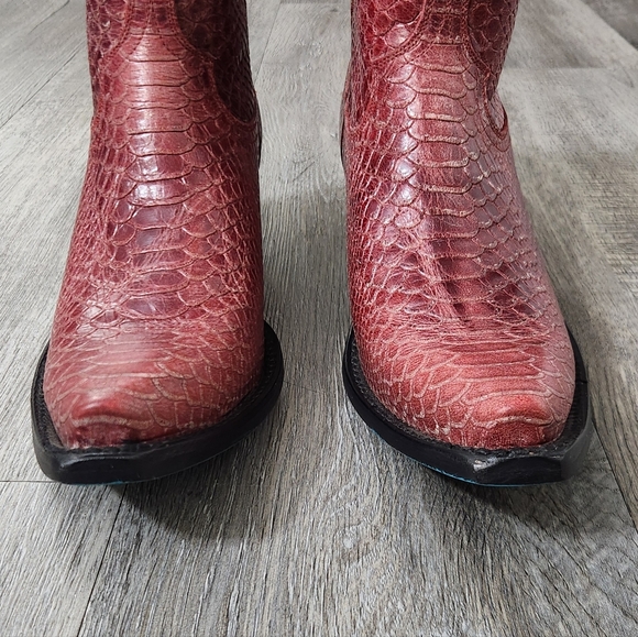 Lane Emma‎ Jane Cowboy Bootie In Striking Red - Picture 4 of 9